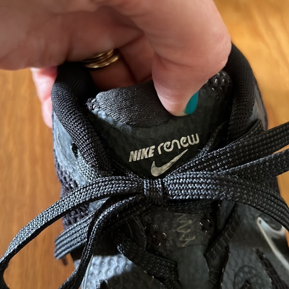 Men’s Nike Renew Shoes - Picture 7 of 7